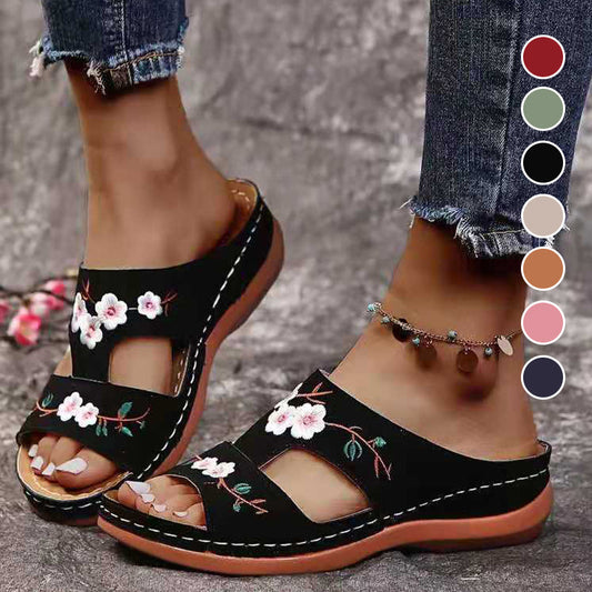 Άνετα γυναικεία σανδάλια με ανοιχτή μύτη