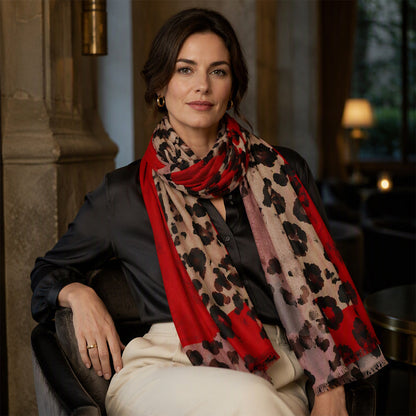 🌸Hot Sale 50% OFF🧣Versatile Lightweight Leopard Print Shawl Scarf